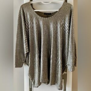 Kim & Cami Silver Metallic Top